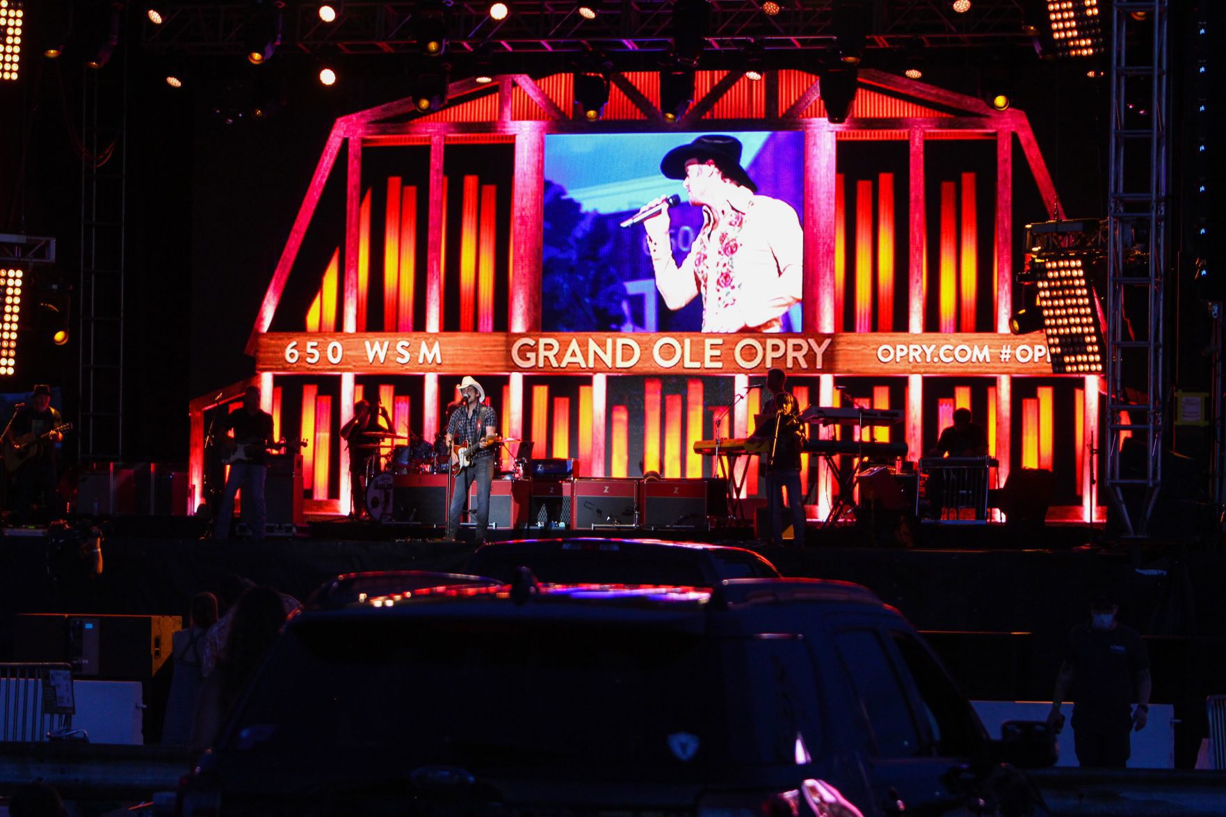 Brad Paisley at Hollywood Casino Amphitheatre parking lot